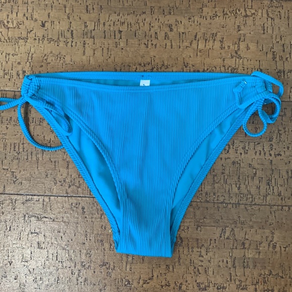 La Vie En Rose swimwear - Picture 3 of 8